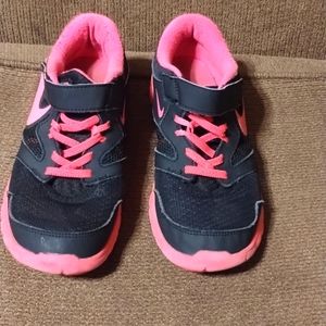 Nike Sneakers Size 2